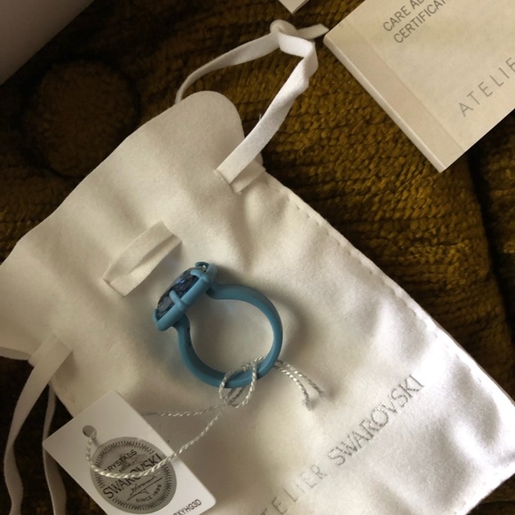 Atelier Swarovski Rosie Assoulin ring - Picture 11 of 16